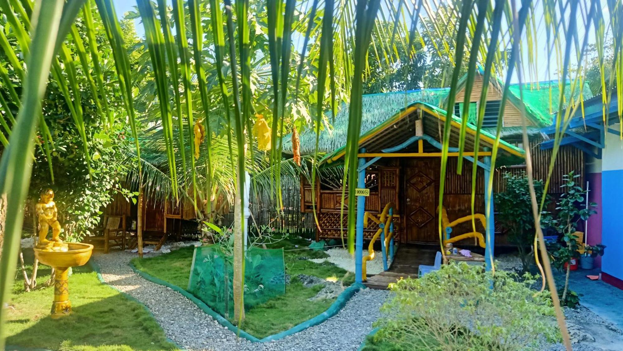Moalboal Bamboo House / Rooms Rom bilde